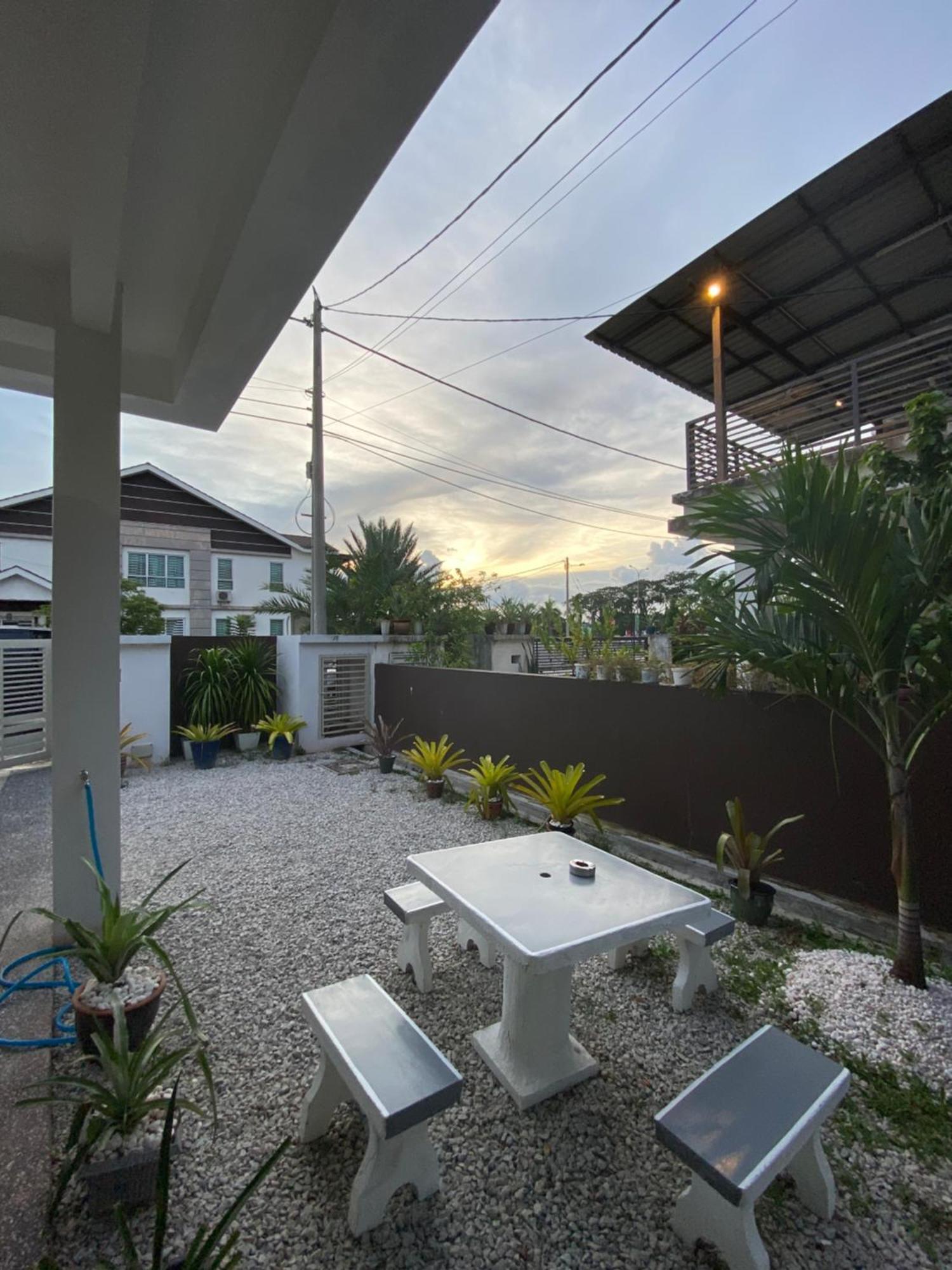 Homestay Aalaiya Bertam Kepala Batas - Fully Aircond Екстер'єр фото